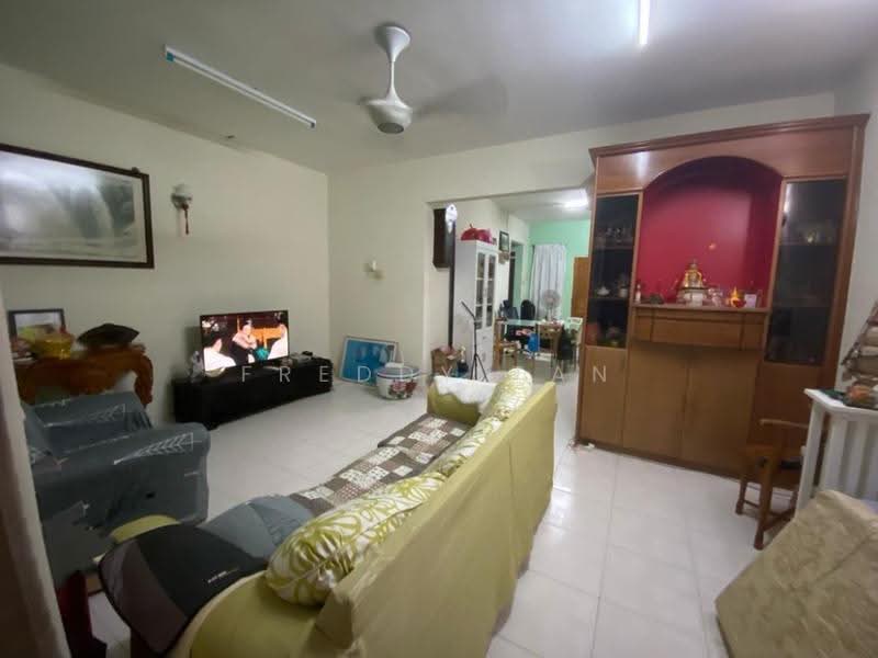 Pangsapuri untuk Dijual di Greenlane Heights Block B - Freddy Tan - Living Room - PropertyGuru.com.my