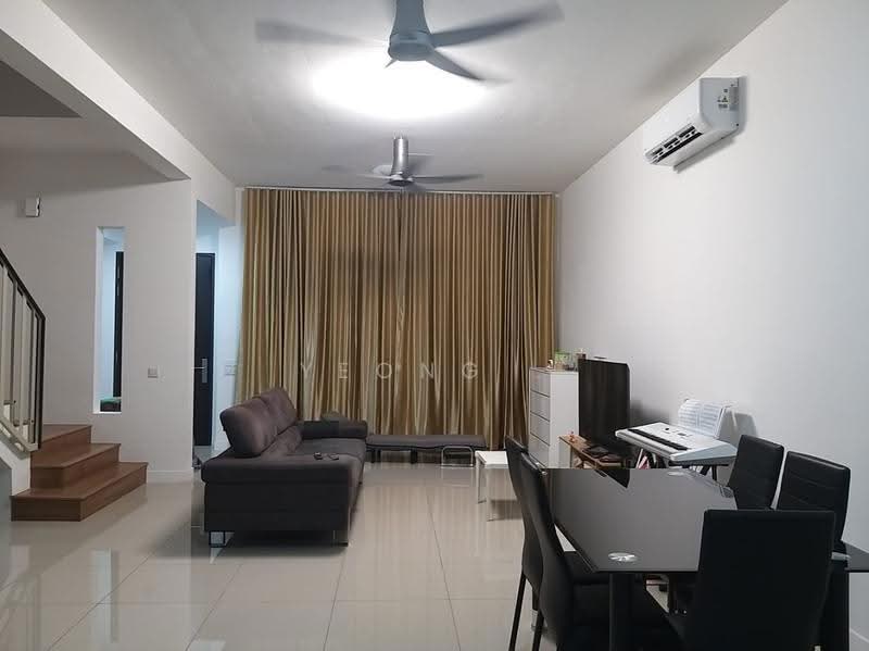 2-storey Terraced House for Rent in Dengkil (Selangor) - Yeong . - Living Room - PropertyGuru.com.my