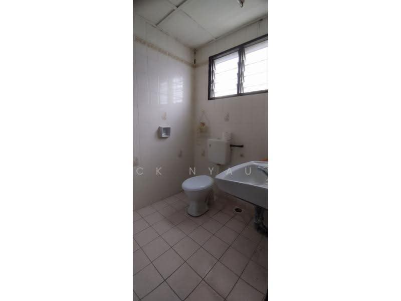 Rumah Teres 2-Tingkat untuk Dijual di Ipoh (Perak) - Ck Nyau - Bathroom - PropertyGuru.com.my