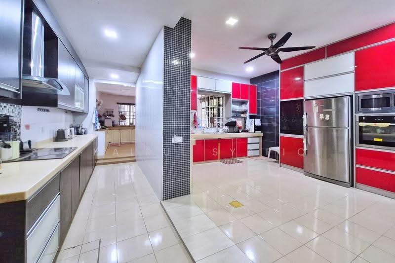 Semi-Detached House for Sale in Ampang Jaya (Ampang) - Khairul Syafiq - Kitchen - PropertyGuru.com.my