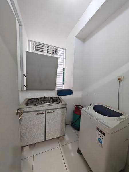 Service Residence for Rent at The Sky Executive Suites - April Chin - Kitchen - PropertyGuru.com.my