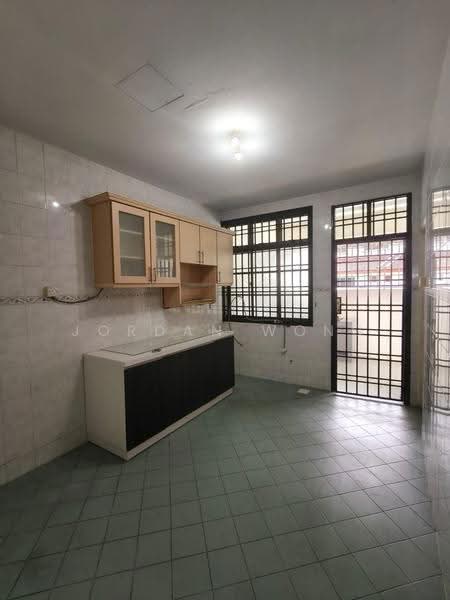 2-storey Terraced House for Rent in Ulu Tiram (Johor) - Jordan Wong - Kitchen - PropertyGuru.com.my