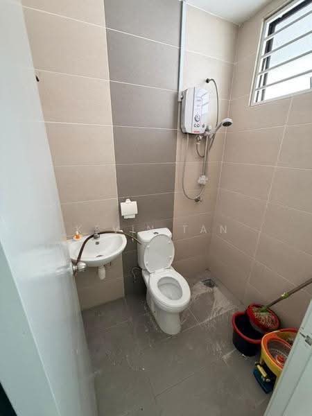 2-storey Terraced House for Sale in Lakeside Residences (Puchong) - Kevin Tan - Bathroom - PropertyGuru.com.my