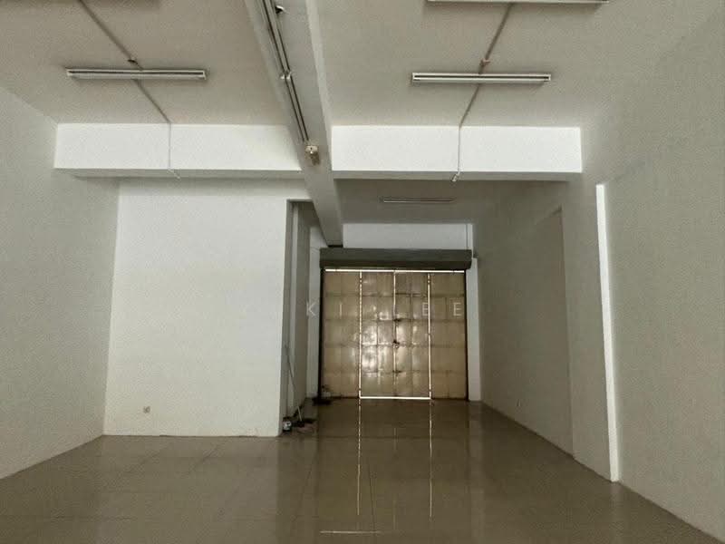 Shop for Rent in Kuala Lumpur (Kuala Lumpur) - Yuki Lee - Interior - PropertyGuru.com.my