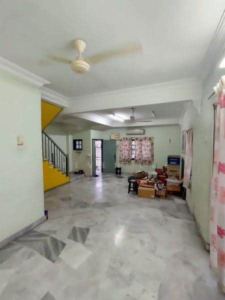 Semi-Detached House for Sale in Bandar Country Homes (Rawang) - Steven Lee - Living Room - PropertyGuru.com.my