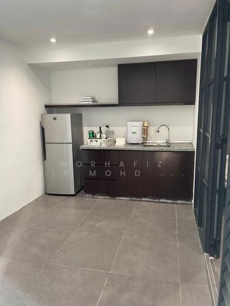 Kediaman Servis untuk Dijual di Empire Damansara - Norhafiz Bin Mohd Nor - Kitchen - PropertyGuru.com.my