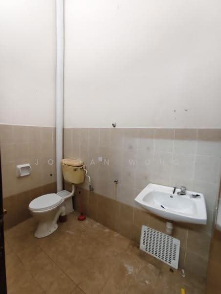 Rumah Berkembar untuk Disewa di Masai (Johor) - Jordan Wong - Bathroom - PropertyGuru.com.my