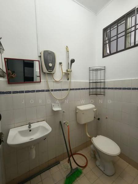 Rumah Berkembar untuk Disewa di Masai (Johor) - Jordan Wong - Bathroom - PropertyGuru.com.my
