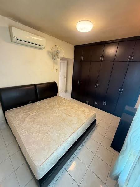 Condominium for Sale at Greenlane Park - Freddy Tan - Bedroom - PropertyGuru.com.my