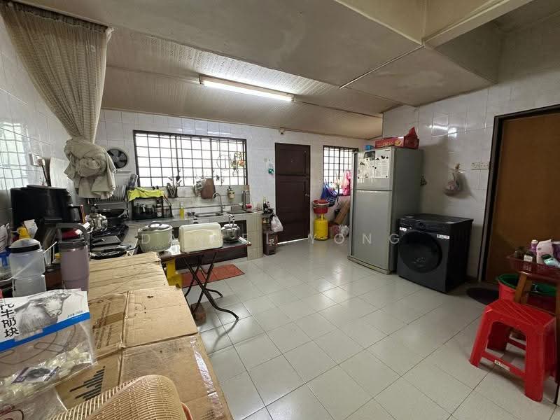Rumah Teres 2-Tingkat untuk Dijual di Kulai (Johor) - Daniel Yong - Kitchen - PropertyGuru.com.my