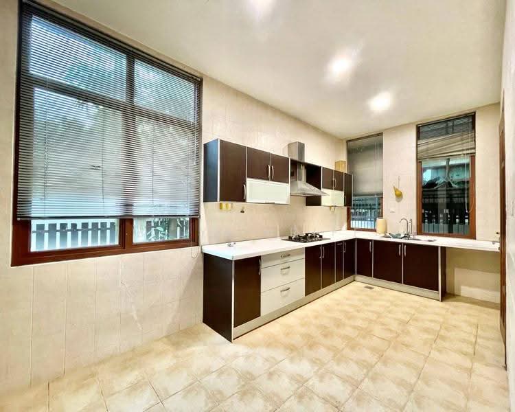 Rumah Berkembar untuk Dijual di Taman Sri Hartamas (Sri Hartamas) - BILYA ARIFF - Kitchen - PropertyGuru.com.my