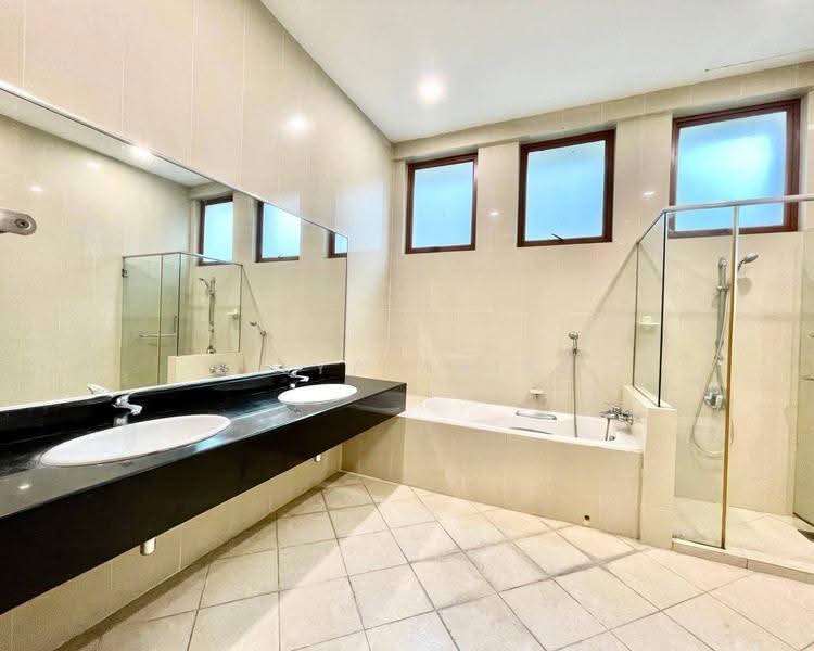 Rumah Berkembar untuk Dijual di Taman Sri Hartamas (Sri Hartamas) - BILYA ARIFF - Bathroom - PropertyGuru.com.my