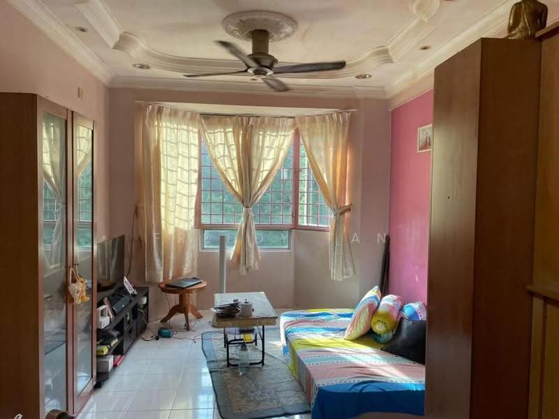 Condominium for Sale at Jay Series (Greenlane Heights Block J) - Freddy Tan - Living Room - PropertyGuru.com.my