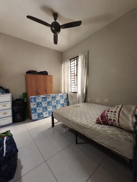 2-storey Terraced House for Sale in Taman Impian Emas (Skudai) - Ee Fong Toh - Bedroom - PropertyGuru.com.my