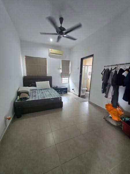 Semi-Detached House for Sale in Laman Residen Kipark Sri Utara (Batu Caves) - Jasemin Chia - Bedroom - PropertyGuru.com.my