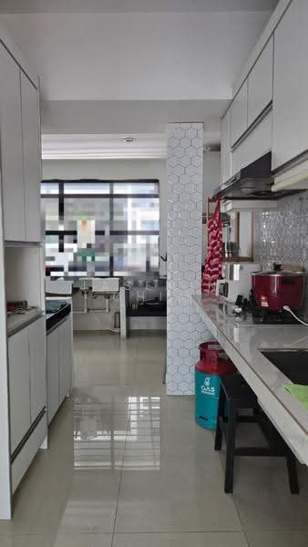 Semi-Detached House for Sale in Laman Residen Kipark Sri Utara (Batu Caves) - Jasemin Chia - Kitchen - PropertyGuru.com.my
