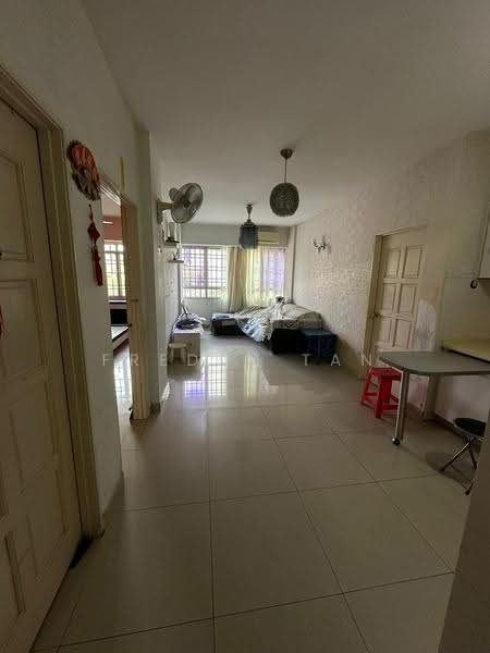 Pangsapuri untuk Dijual di Taman Lembah Hijau Block 3 - Freddy Tan - Living Room - PropertyGuru.com.my