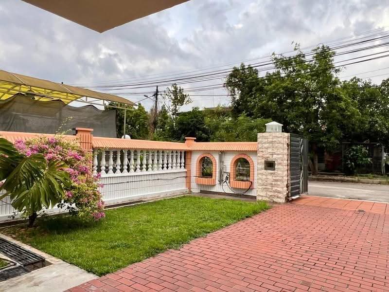 Semi-Detached House for Sale in Taman Johor Jaya (Johor Bahru) - Grace Lau - PropertyGuru.com.my