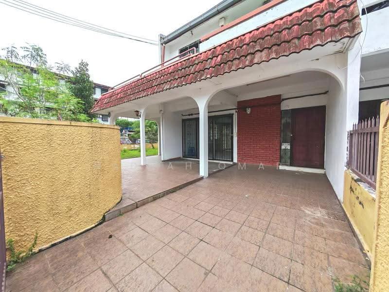 2-storey Terraced House for Sale in Ampang Jaya (Ampang) - Nadrah Omar - Exterior - PropertyGuru.com.my