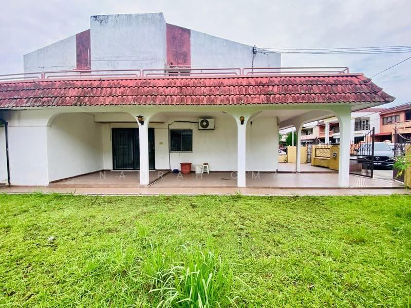 2-storey Terraced House for Sale in Ampang Jaya (Ampang) - Nadrah Omar - Exterior - PropertyGuru.com.my