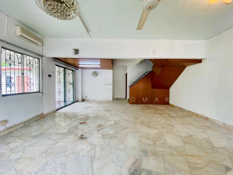 2-storey Terraced House for Sale in Ampang Jaya (Ampang) - Nadrah Omar - Living Room - PropertyGuru.com.my
