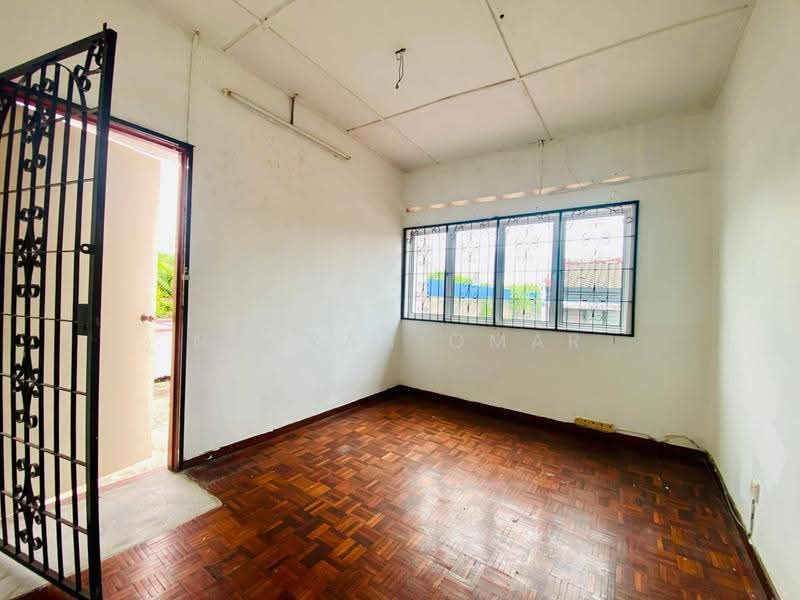 2-storey Terraced House for Sale in Ampang Jaya (Ampang) - Nadrah Omar - PropertyGuru.com.my