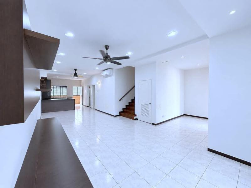 2-storey Terraced House for Sale in Taman Impian Emas (Skudai) - Karl Lim - Living Room - PropertyGuru.com.my
