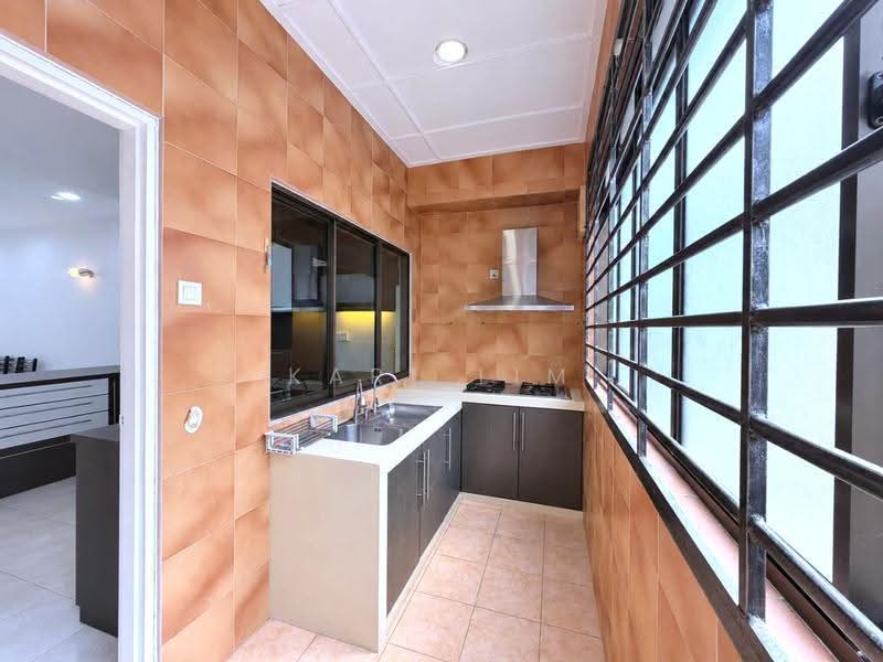 2-storey Terraced House for Sale in Taman Impian Emas (Skudai) - Karl Lim - Kitchen - PropertyGuru.com.my