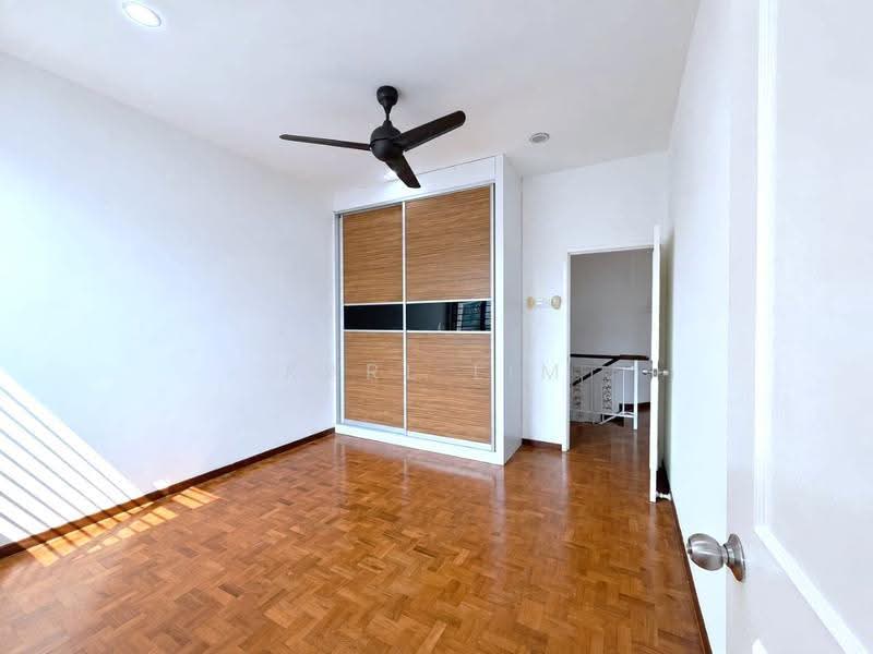 2-storey Terraced House for Sale in Taman Impian Emas (Skudai) - Karl Lim - Bedroom - PropertyGuru.com.my