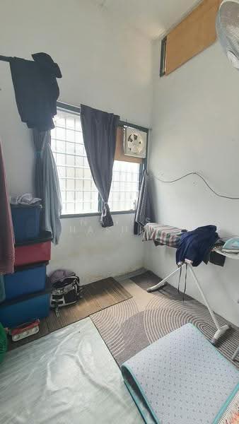 1-storey Terraced House for Sale in Taman Sri Serdang (Seri Kembangan) - Nafis Hashim - Interior - PropertyGuru.com.my