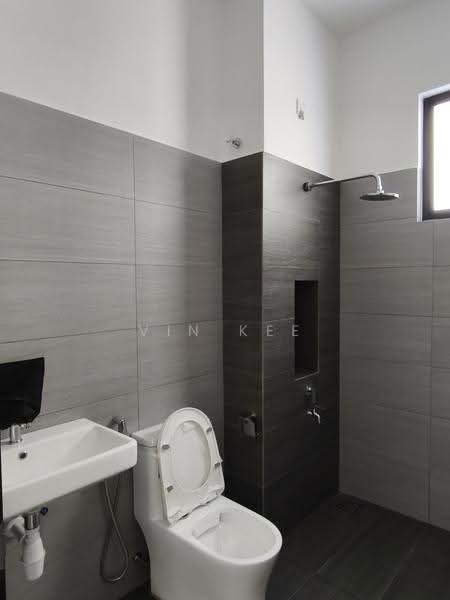 Rumah Teres 2-Tingkat untuk Dijual di Skudai (Johor) - VIN Kee - Bathroom - PropertyGuru.com.my