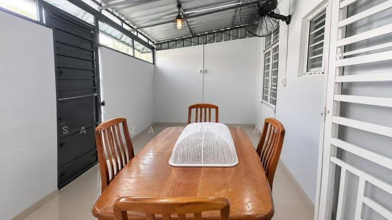 2-storey Terraced House for Sale in Taman Salak Perdana (Dengkil) - Sariza Hartanah - Dining Room - PropertyGuru.com.my
