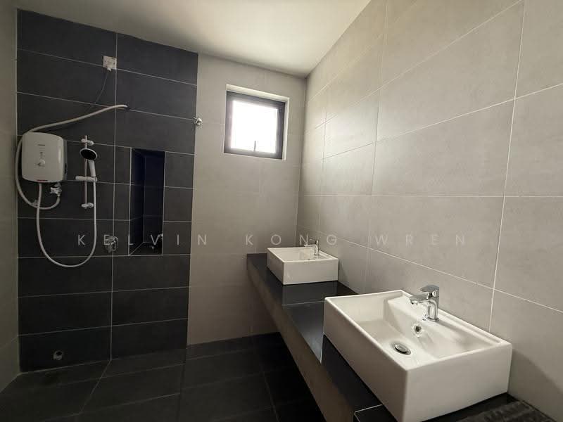 Rumah Teres untuk Disewa di Pontian (Johor) - Kelvin Kong Wren - Bathroom - PropertyGuru.com.my