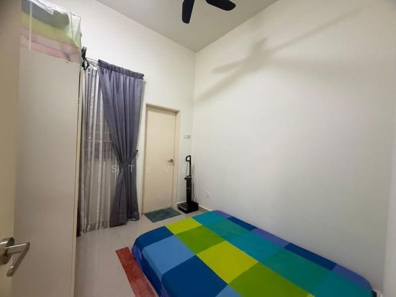 Rumah Teres 2-Tingkat untuk Dijual di Bandar Country Homes (Rawang) - Steven Lee - Bedroom - PropertyGuru.com.my