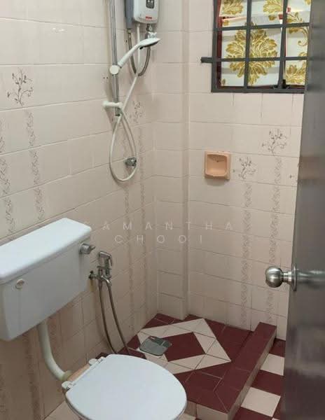 Apartment for Sale at Subang Jaya Lafite - Samantha Chooi - Bathroom - PropertyGuru.com.my