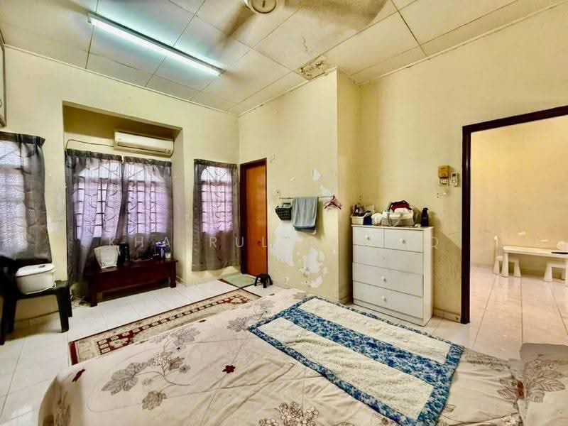 Rumah Teres 2-Tingkat untuk Dijual di Shah Alam (Selangor) - Khairul Syafiq - Bedroom - PropertyGuru.com.my