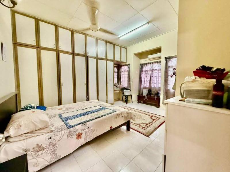 Rumah Teres 2-Tingkat untuk Dijual di Shah Alam (Selangor) - Khairul Syafiq - Bedroom - PropertyGuru.com.my