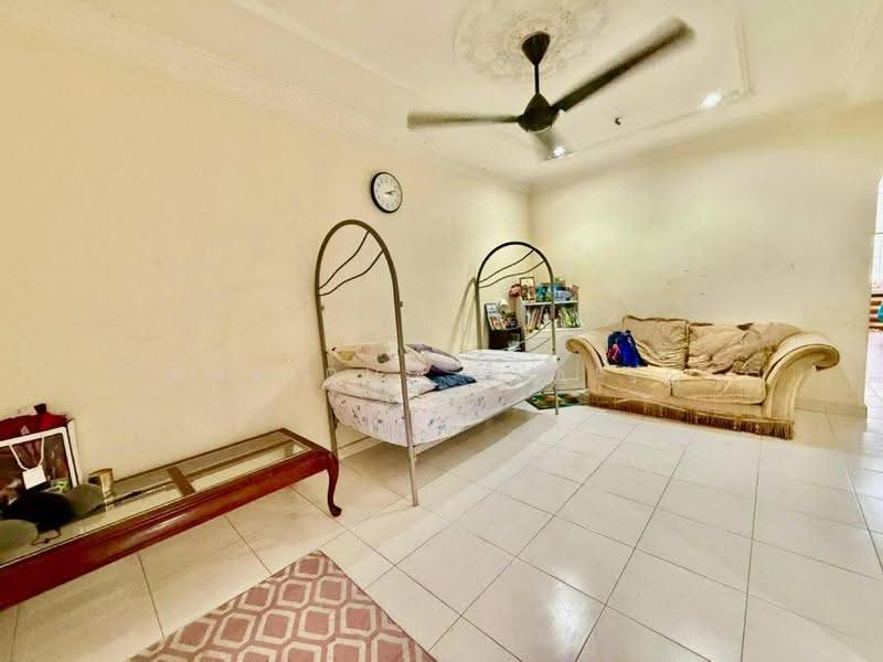 Rumah Teres 2-Tingkat untuk Dijual di Shah Alam (Selangor) - Khairul Syafiq - Living Room - PropertyGuru.com.my