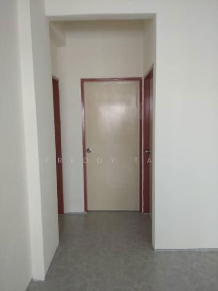Apartment for Sale at Desa Green - Freddy Tan - Corridor - PropertyGuru.com.my