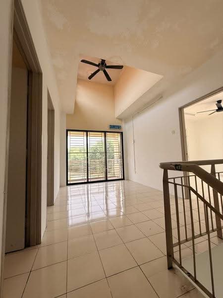 2-storey Terraced House for Sale in Saujana Utama (Selangor) - Rohana Ishak - Corridor - PropertyGuru.com.my