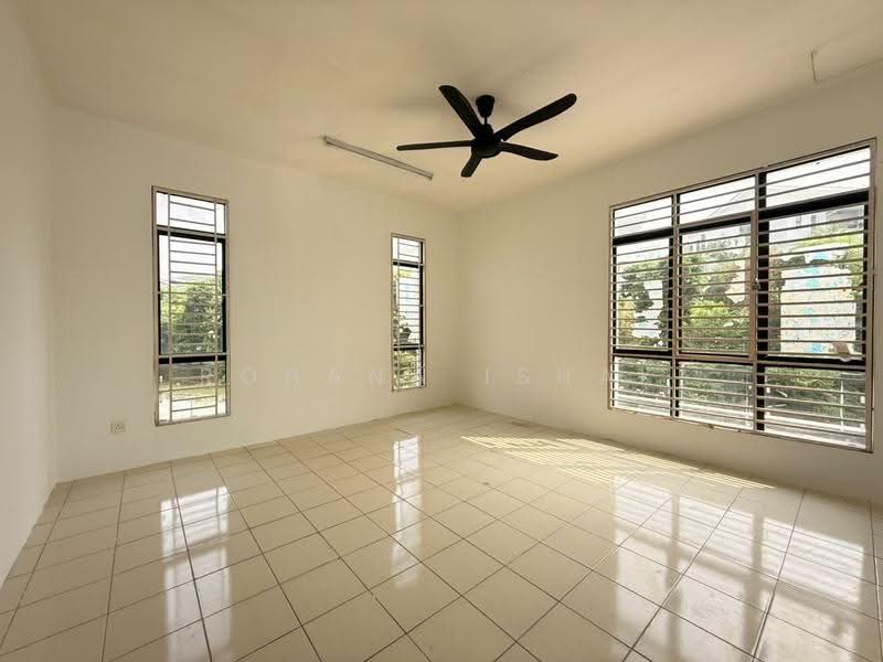 2-storey Terraced House for Sale in Saujana Utama (Selangor) - Rohana Ishak - Living Room - PropertyGuru.com.my