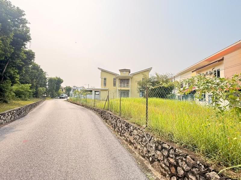 2-storey Terraced House for Sale in Saujana Utama (Selangor) - Rohana Ishak - Exterior - PropertyGuru.com.my