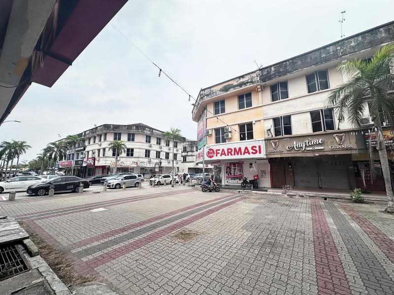 Kedai untuk Disewa di Teluk Intan (Perak) - Kevin Chai - Exterior - PropertyGuru.com.my