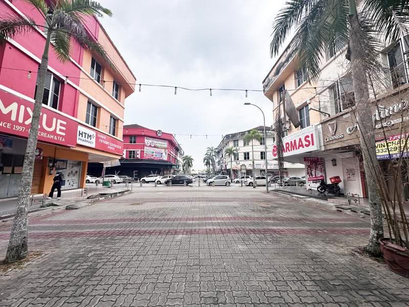Kedai untuk Disewa di Teluk Intan (Perak) - Kevin Chai - Exterior - PropertyGuru.com.my
