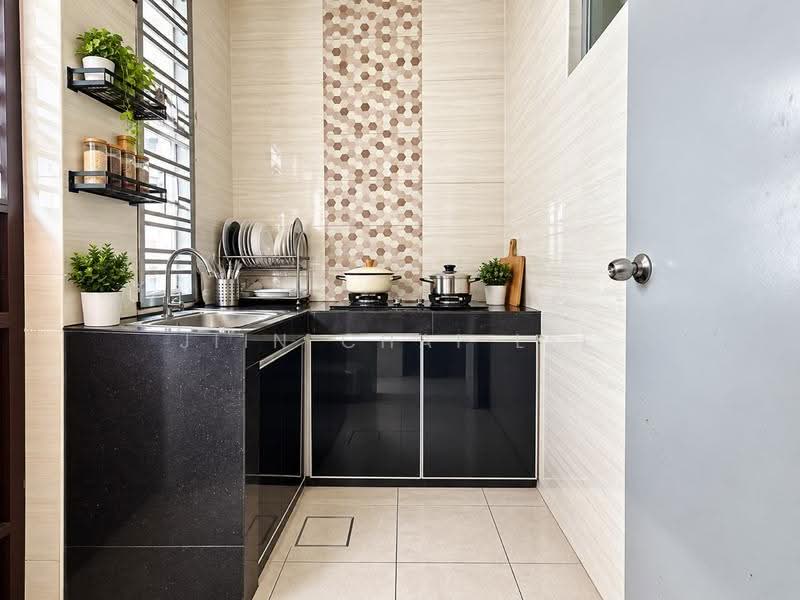 2-storey Terraced House for Sale in Bukit Indah 2 (Iskandar Puteri (Nusajaya)) - Jiin Chai Lee - Kitchen - PropertyGuru.com.my
