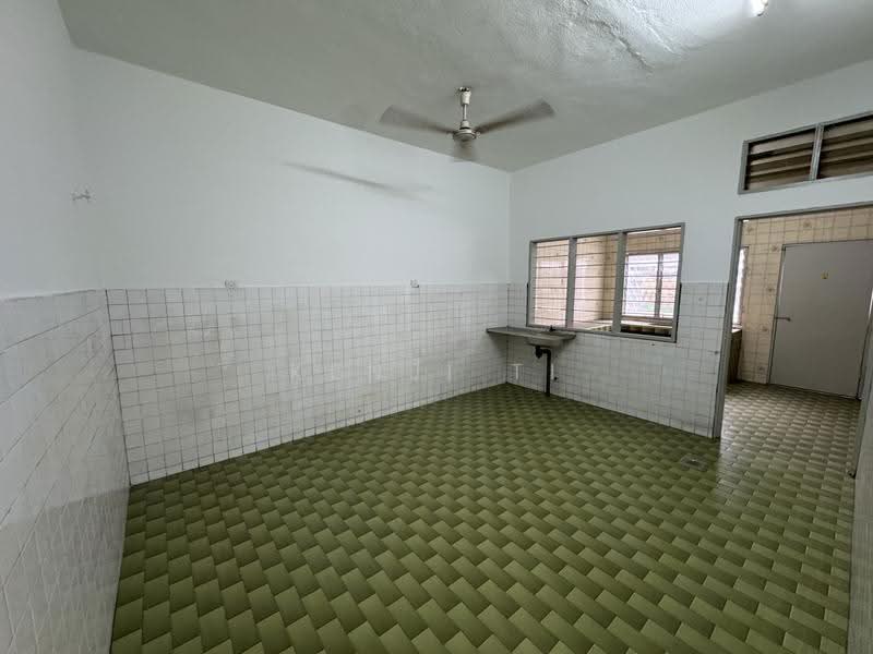 2-storey Terraced House for Sale in Taman Desa Jaya (Kepong) - Kenji Ti - Kitchen - PropertyGuru.com.my