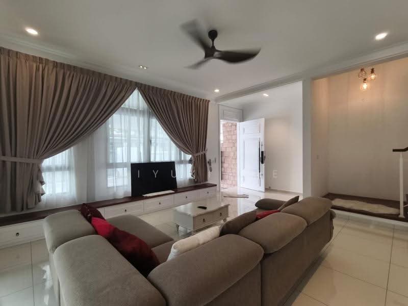 Cluster House for Sale in Eco Botanic (Iskandar Puteri (Nusajaya)) - Miyuki Lee - Living Room - PropertyGuru.com.my