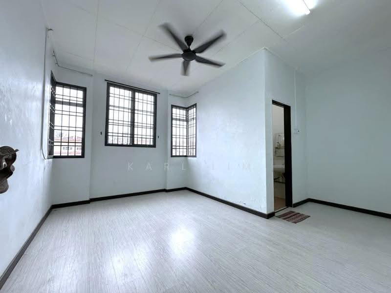 Rumah Teres 2-Tingkat untuk Dijual di Bandar Seri Alam (Masai) - Karl Lim - Interior - PropertyGuru.com.my