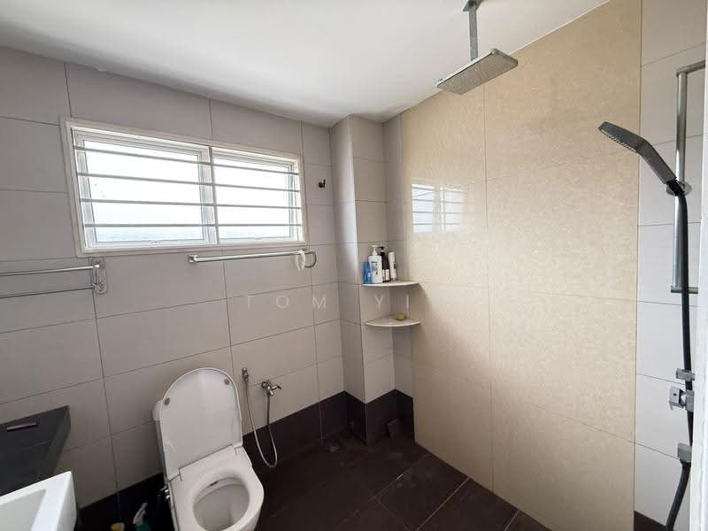 2-storey Terraced House for Sale in Saujana Rawang (Rawang) - Tom Yip - Bathroom - PropertyGuru.com.my