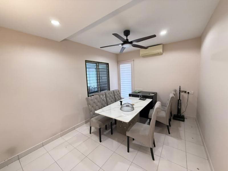 2-storey Terraced House for Sale in Saujana Rawang (Rawang) - Tom Yip - Dining Room - PropertyGuru.com.my